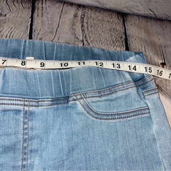 Eileen Fisher frayed hem pull on jeans size small - Picture 9 of 9